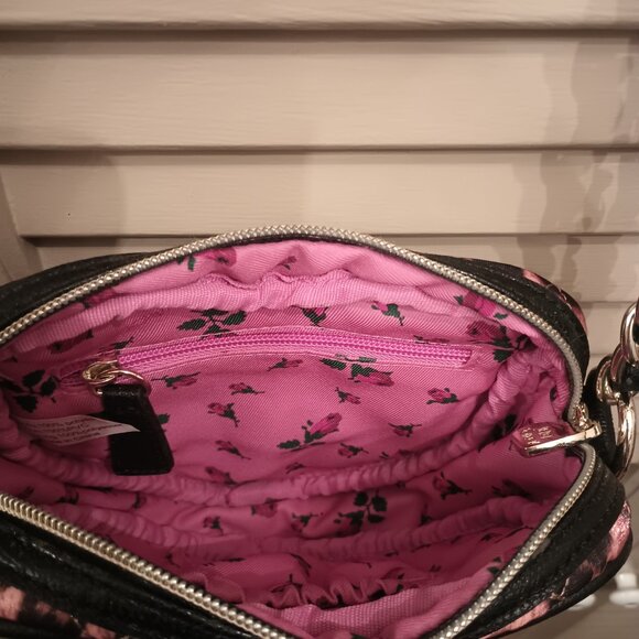 Betsy Johnson Leopard Print Quilted Heart crossbody bag. - Picture 3 of 4